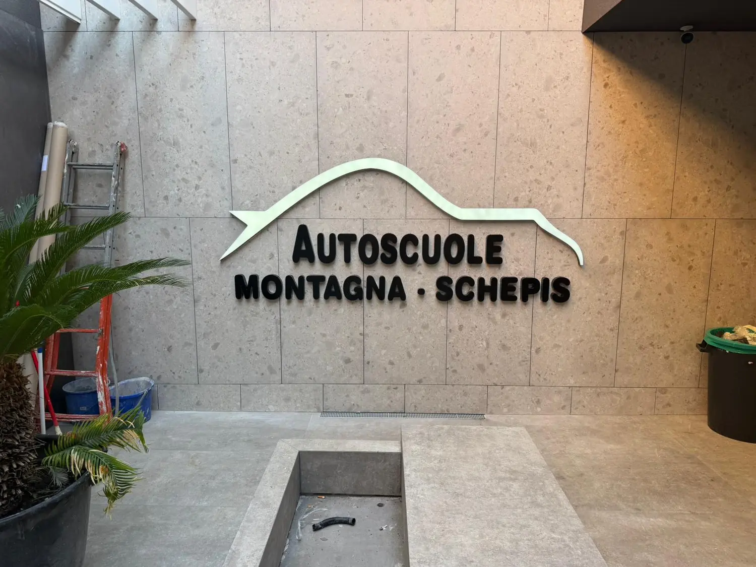 Insegna Autoscuole Montagna Schepis